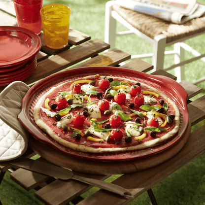 Emile Henry Ribbed Pizza Stone – 37 cm